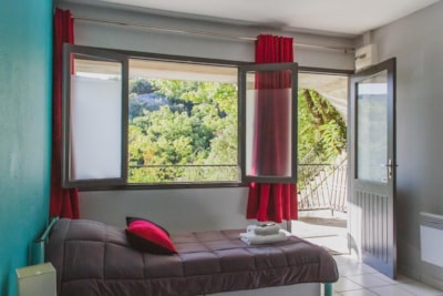 Studio with balcony + air conditioning + TV - 20m2