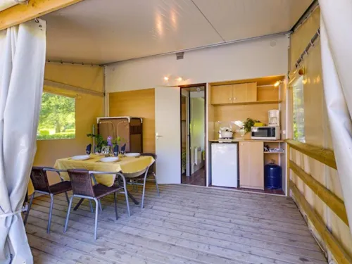 Location - Tithome - 2 Chambres - Sanitaires Collectifs - 21M2 - image n°2 - Domaine des BLACHAS