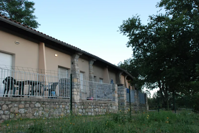 Pavillon 4 Avec Vue - 1 Chambre Avec Clim + Terrasse Et Tv