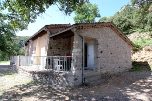 Location - Pavillon 4 Avec Vue - 1 Chambre Avec Clim + Terrasse Et Tv - image n°3 - Domaine des BLACHAS
