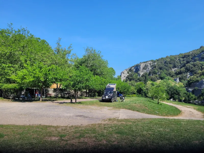Emplacement De Catégorie 1 Avec Électricité