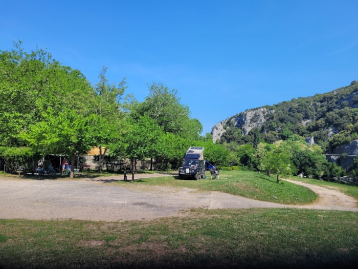 Emplacement De Catégorie 1 Avec Électricité