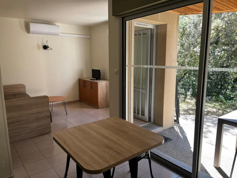 Rieusset - Logement En Rez-De-Chaussée Avec Terrasse +Tv - 35M2