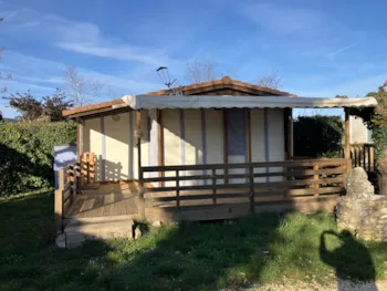 Location - Chalet, 1 Chambre, Sdb - Camping Carrefour de l'Ardèche