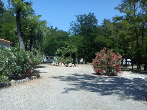 Pitch - Package 2 People + Tent Or Caravan + Vehicule - image n°3 - Camping Le Mas Sud Ardèche