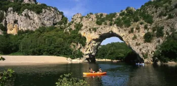 Camping Le Mas Sud Ardèche - image n°2 - Camping Direct