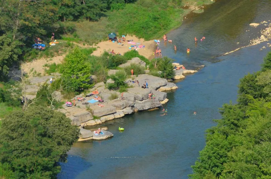 CAMPING LES PLATANES