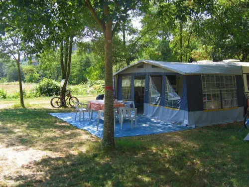 Pitch - Pitch - image n°6 - CAMPING LES PLATANES