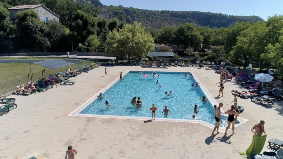 CAMPING LES PLATANES