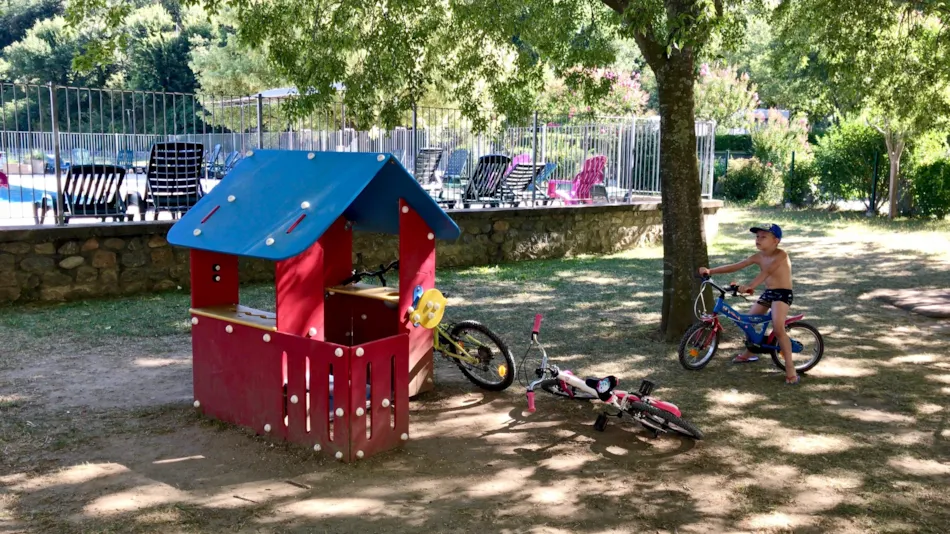 CAMPING LES PLATANES