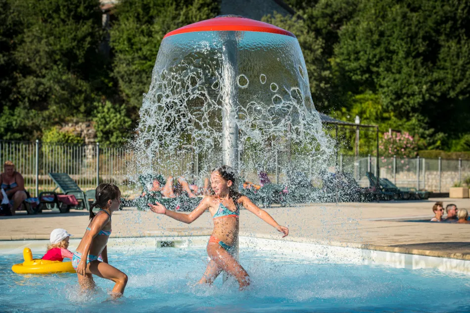 CAMPING LES PLATANES