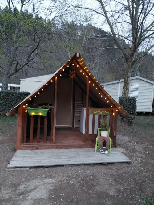 Location - Tente "Safari" - Sans Sanitaires - image n°2 - Camping de Retourtour