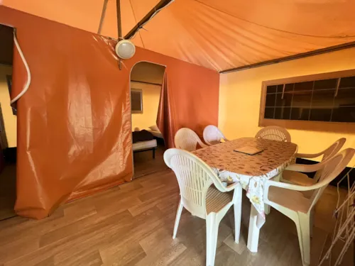 Mietunterkunft - Zeltbungalow Cyrus – Ohne Sanitäranlagen - image n°4 - Camping de Retourtour