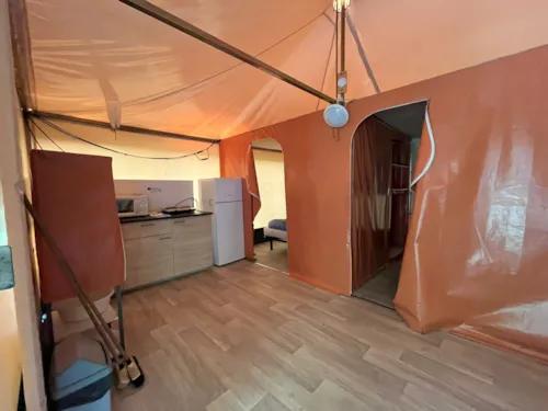 Mietunterkunft - Zeltbungalow Cyrus – Ohne Sanitäranlagen - image n°3 - Camping de Retourtour
