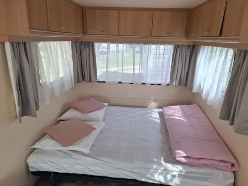 Location - Caravane "Rosetta" Ou "Violetta" - Sans Sanitaires - image n°9 - Camping de Retourtour