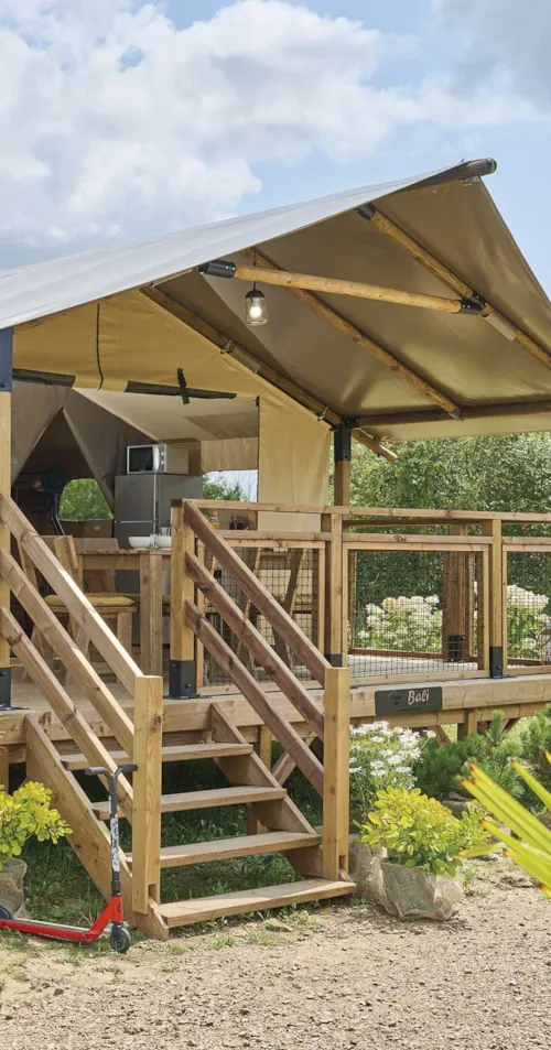 Huuraccommodatie(s) - Bali Canvas Lodge – 32 M² –  Zonder Sanitair - image n°2 - Camping de Retourtour