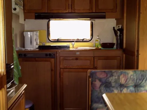 Huuraccommodatie(s) - Caravan - image n°4 - Camping du Lac de Devesset