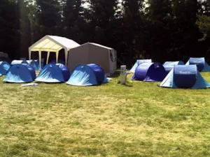 Emplacement - Standplaats - Camping du Lac de Devesset