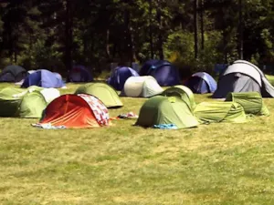 Emplacement - Pakket standplaats groepen - Camping du Lac de Devesset