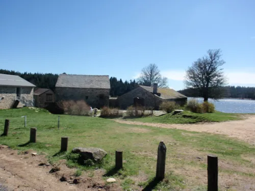 Location - Appartement - image n°8 - Camping du Lac de Devesset