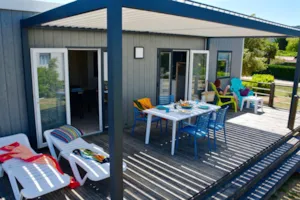 Locatif - Mobilhome Tamaris - 40m² - 3 chambres - 2 salles de bain - Camping Le Chamadou