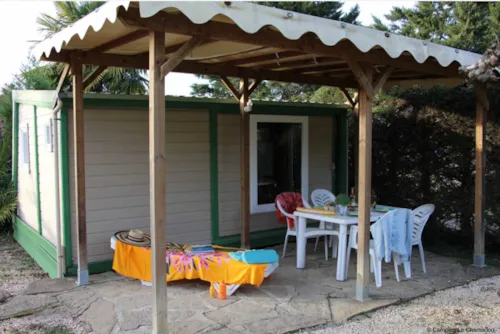 Location - Chalet Bonzaï - 21M² - 2 Chambres - image n°3 - Camping Le Chamadou