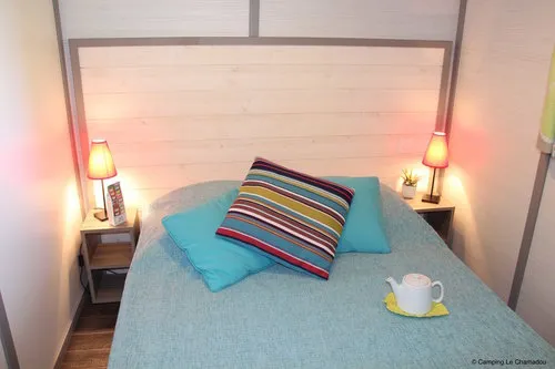 Location - Chalet Élite - 35M² - 3 Chambres - image n°6 - Camping Le Chamadou