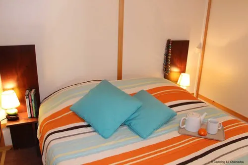 Location - Chalet Prestige - 45M² - 2 Chambres - image n°4 - Camping Le Chamadou