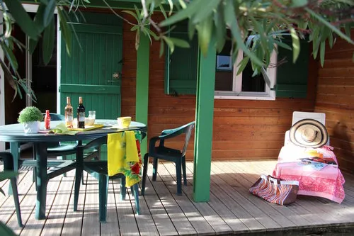 Location - Chalet Lavandin - 35M² - 2 Chambres - image n°3 - Camping Le Chamadou