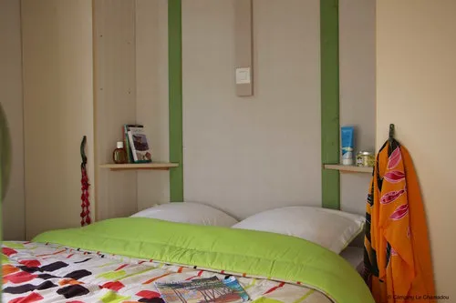 Location - Chalet Club - 34M² - 2 Chambres - image n°5 - Camping Le Chamadou
