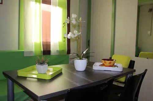Location - Chalet Club - 34M² - 2 Chambres - image n°3 - Camping Le Chamadou