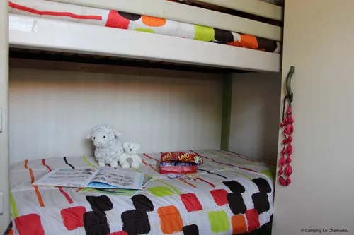 Location - Chalet Club - 34M² - 2 Chambres - image n°6 - Camping Le Chamadou
