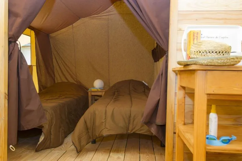 Location - Tente Cabanon 20M² - Capfun - Camping Le Merle Roux