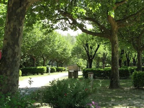 Pitch - Package 2 Persons, 1 Pitch, 1 Car - image n°6 - Camping Le Chauvieux