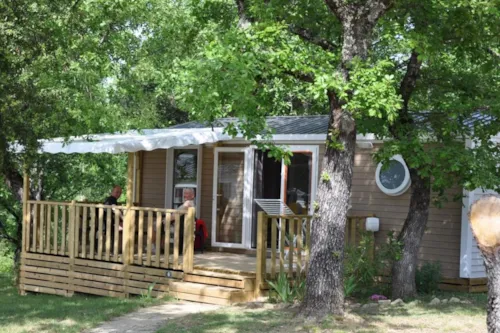 Mietunterkunft - Cottage "Cade" - 2 Schlafzimmer - Premium Plus Reihe - image n°1 - Camping L'Ombrage