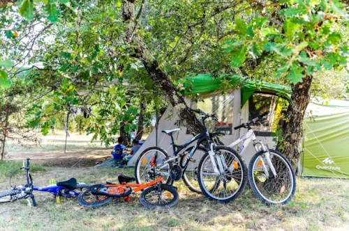 Pitch - Nature Pitch (Without Electricity) - image n°2 - Camping L'Ombrage