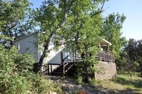 Huuraccommodatie(s) - Cottage “Micocoulier” - 2 Slaapkamers - Premium Assortiment - image n°4 - Camping L'Ombrage