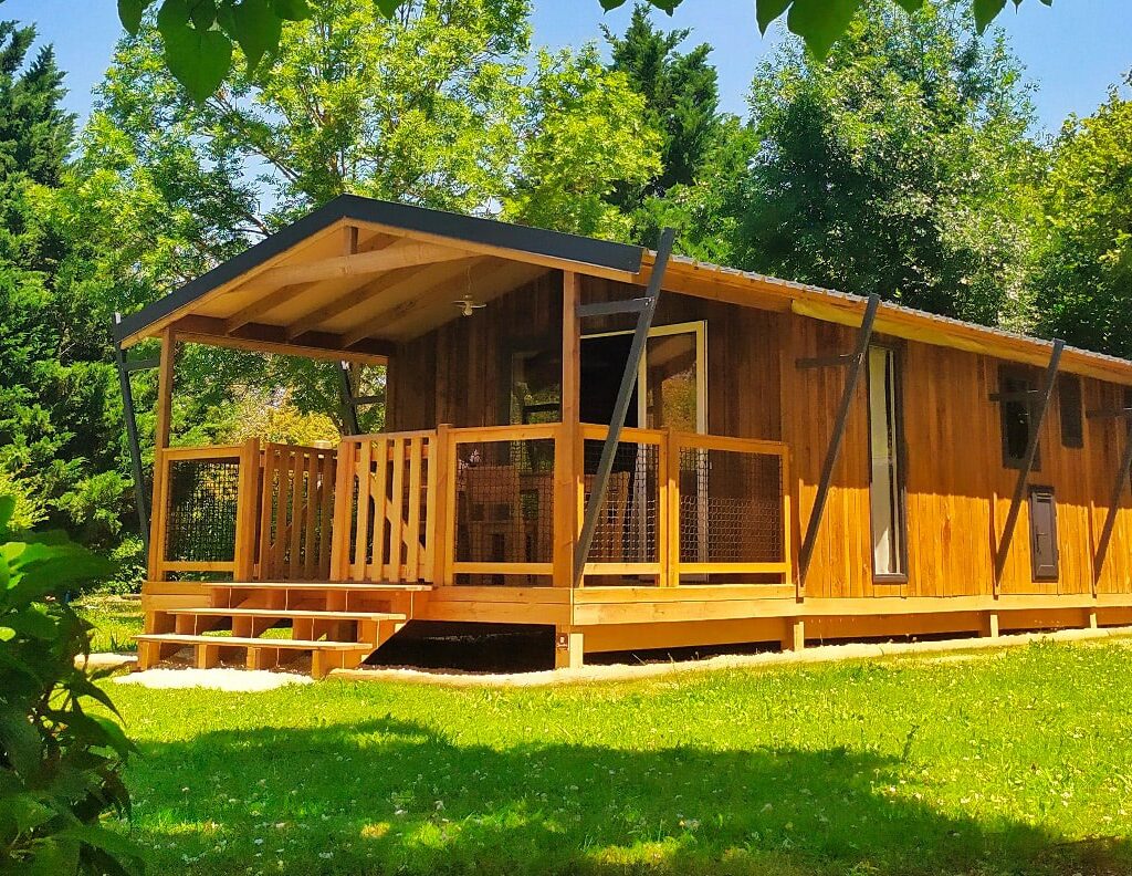 Accommodation - Eco'lodge 32M² (2 Bedrooms) 4/6 People + Covered Terrace - Camping du Lac de Saint Cyr