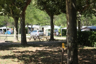 Camping pitch ( Tent or Caravan + vehicle ) — 6