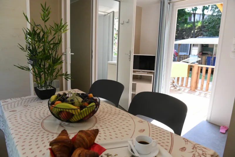 Mobil-Home Evasion ( 6 Personnes Dont 2 - De 16 Ans)