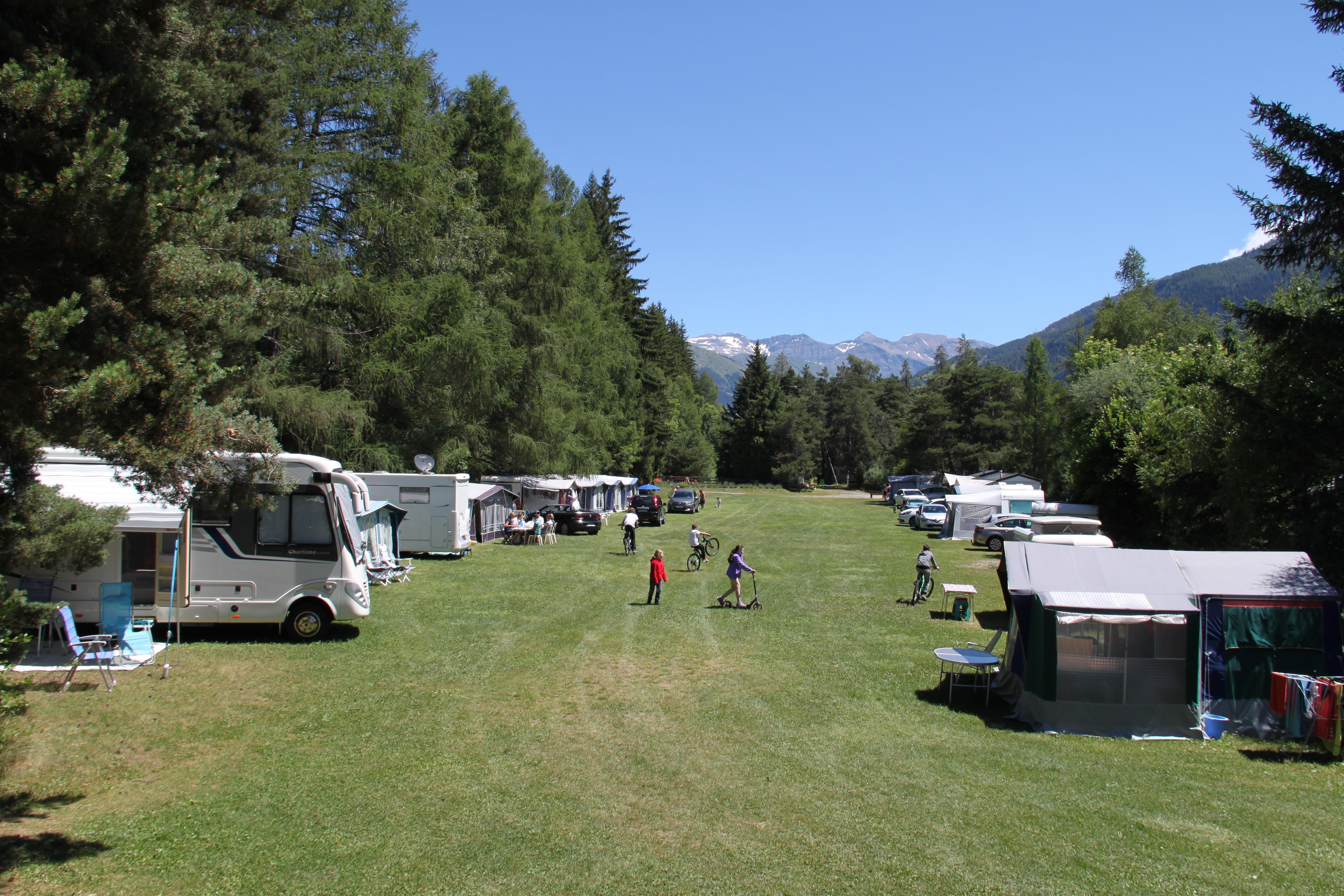 Emplacement caravane - tente ou camping car - 1 voiture