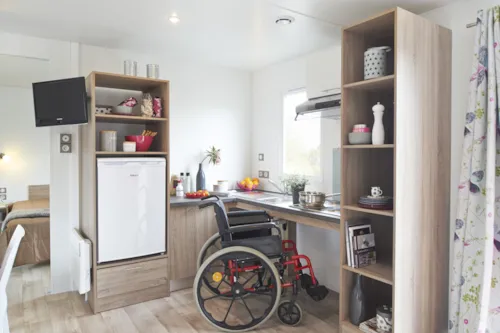 Accommodation - Cottage Prm 2 Bedrooms 1 Bathroom *** Air-Conditioning - Adapted To The People With Reduced Mobility - image n°3 - YELLOH! VILLAGE -  Domaine Les Ranchisses