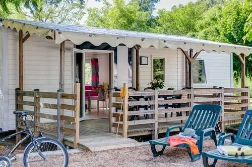 Accommodation - Cottage Prm 2 Bedrooms 1 Bathroom *** Air-Conditioning - Adapted To The People With Reduced Mobility - image n°2 - YELLOH! VILLAGE -  Domaine Les Ranchisses