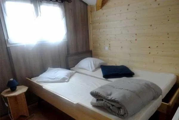 Chalet Confort 35 M² (2 Chambres) + Terrasse Couverte - Adapté Pour Les Personnes À Mobilité Réduite