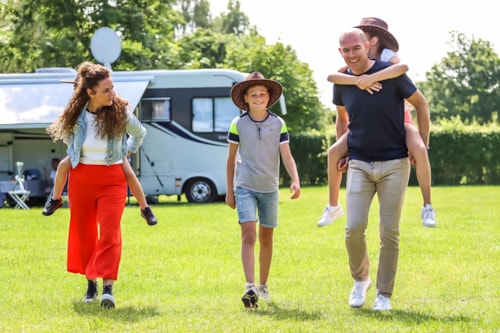 Foto #1 van Attractie & Vakantiepark Slagharen