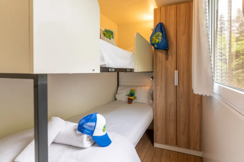 Lodge Standard Family