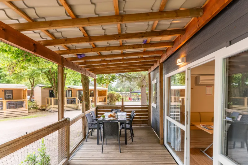 Lodge Standard Family