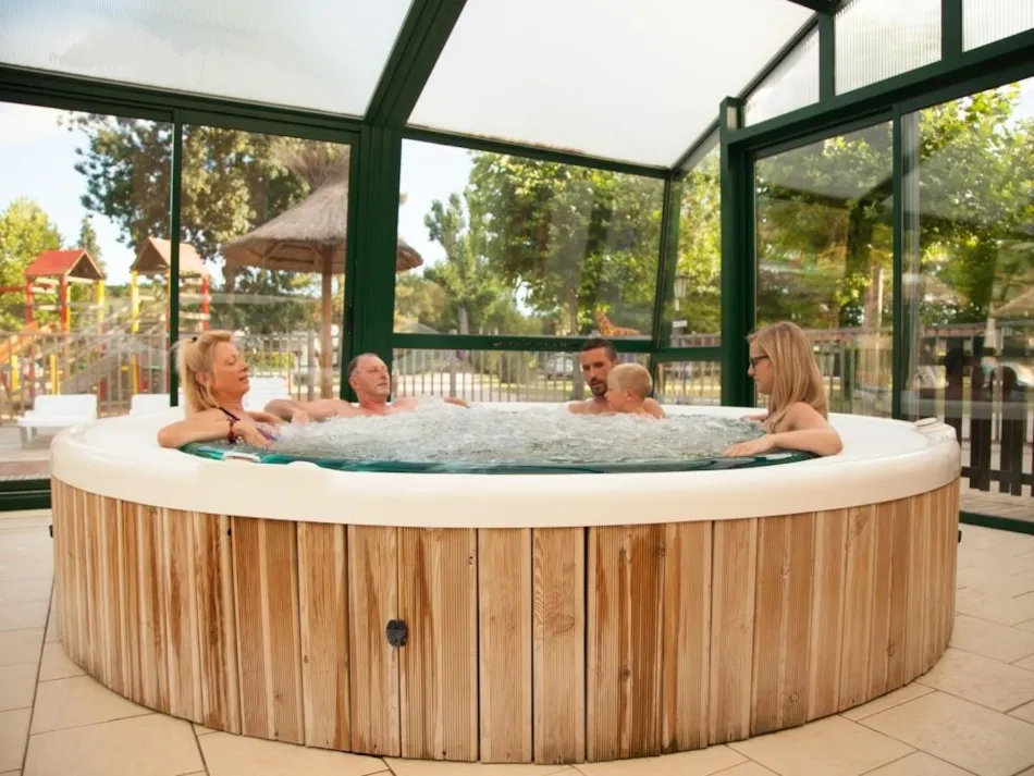 YELLOH! VILLAGE - LE TALOUCH