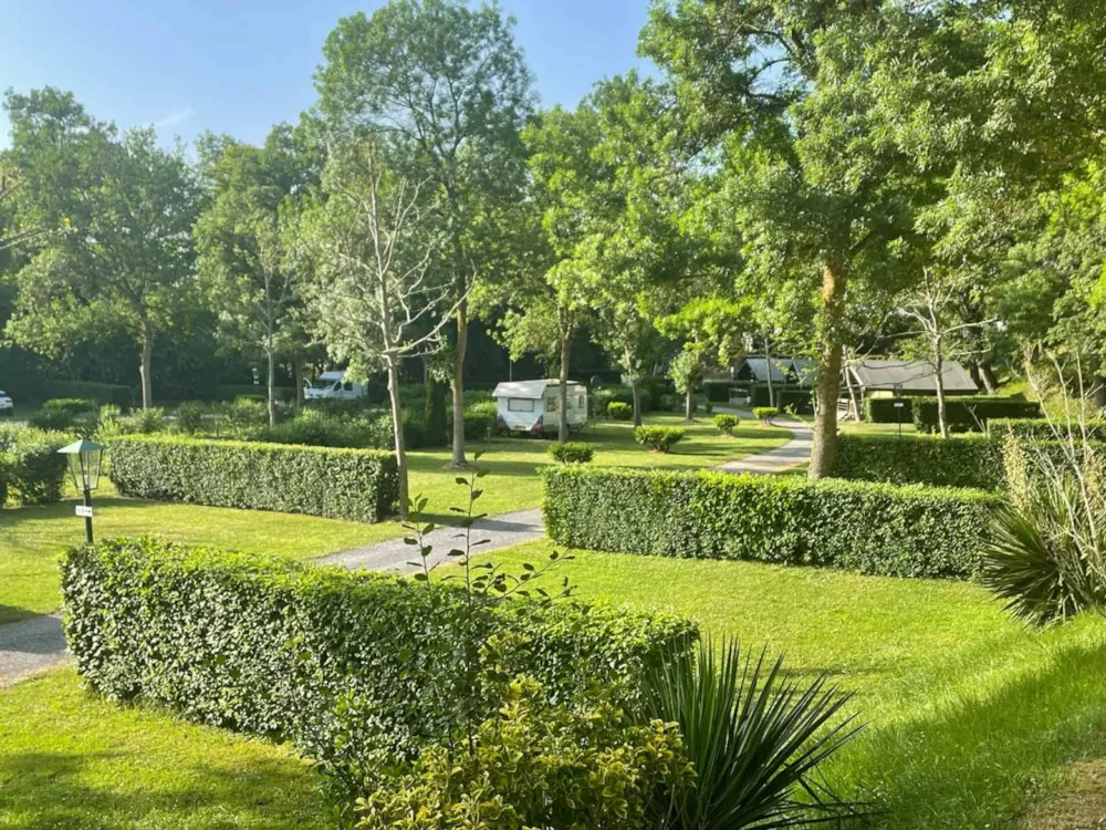 Stellplatz - Pauschale: Stellplatz (120M² Und Mehr) *** - YELLOH! VILLAGE - LE TALOUCH