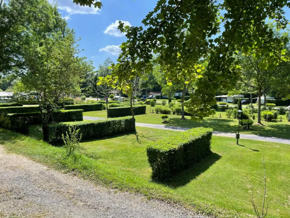 Stellplatz - Pauschale: Stellplatz (130M² Und Mehr) **** - YELLOH! VILLAGE - LE TALOUCH